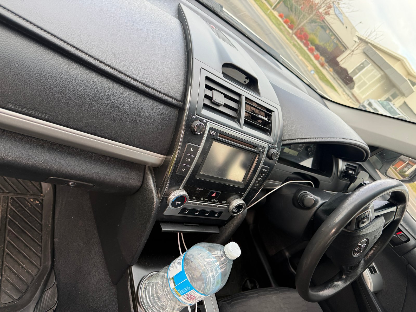 Porsche Macan GTS — Deep Leather Restoration & Steam Extraction
